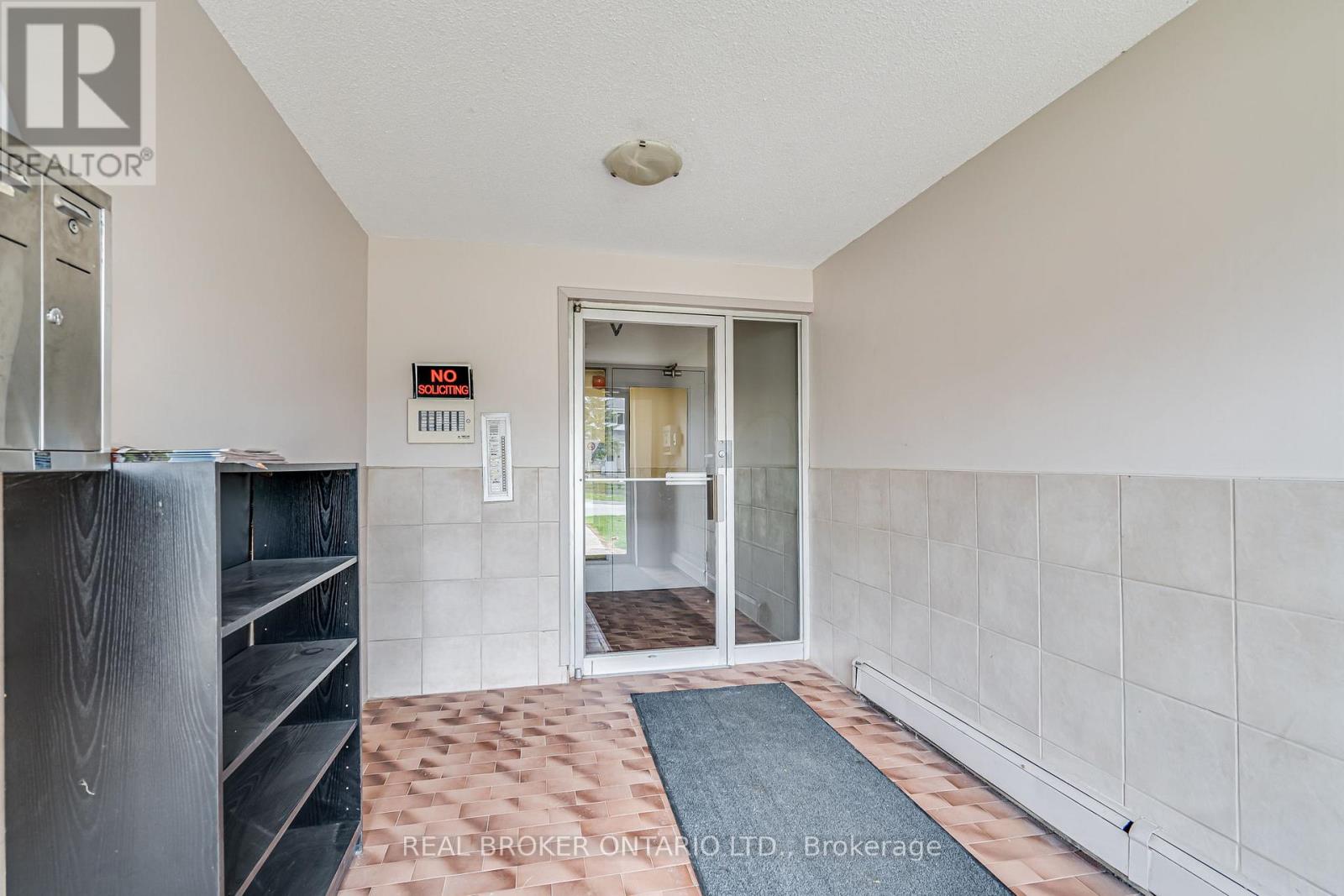 304 - 9 Princess Street, Orangeville, Ontario  L9W 1W1 - Photo 4 - W12801098