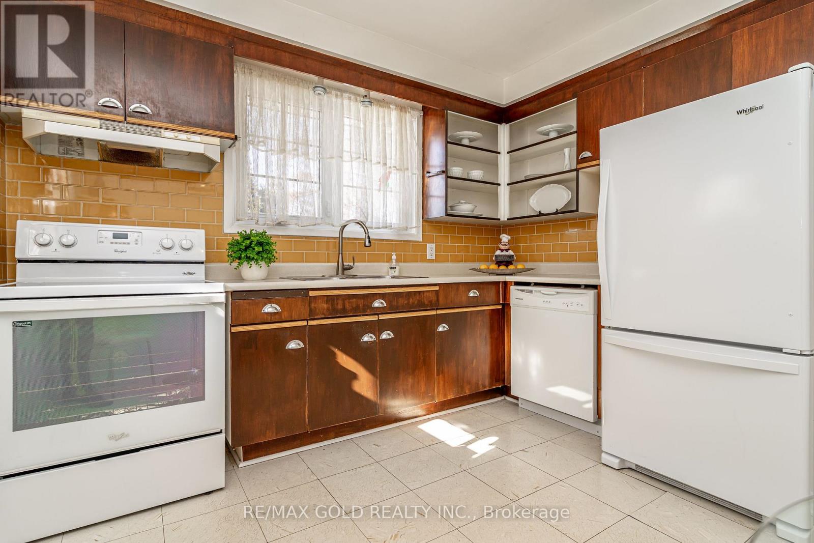 11 Edgebrook Crescent, Brampton, Ontario  L6T 1Y6 - Photo 13 - W12801110