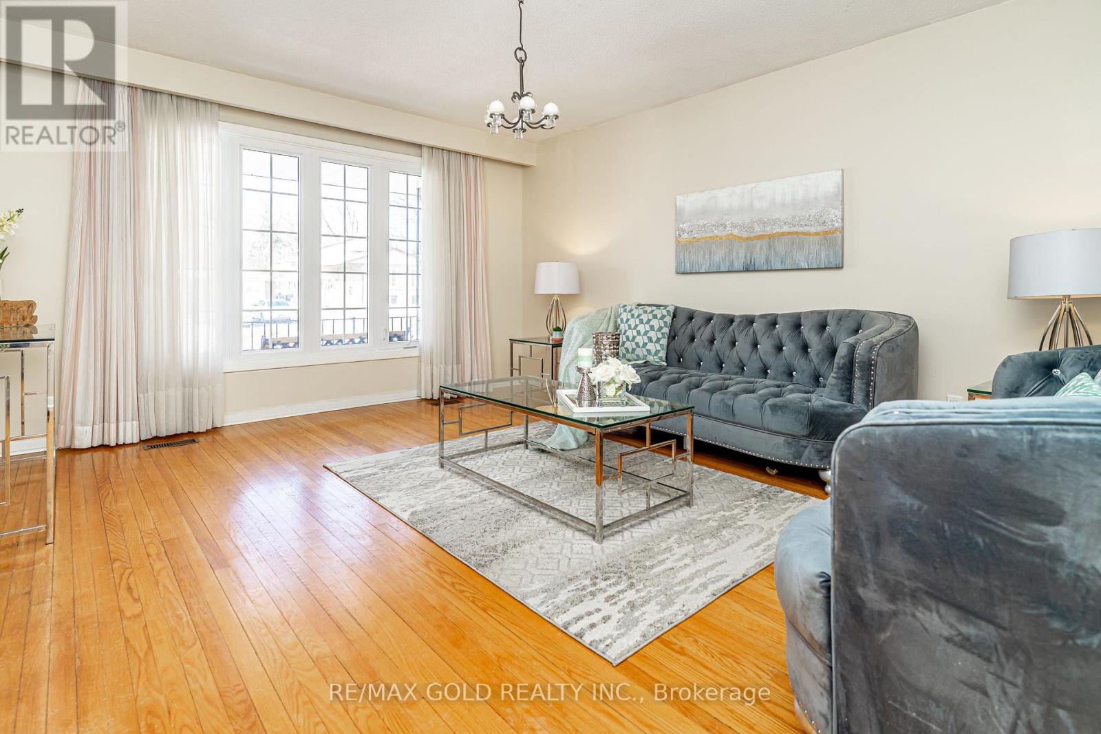 11 Edgebrook Crescent, Brampton, Ontario  L6T 1Y6 - Photo 8 - W12801110