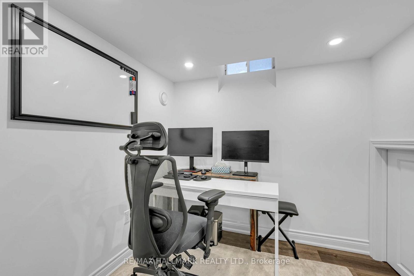 4689 Leanna Heights Road, Burlington, Ontario  L7M 0G3 - Photo 32 - W12801118