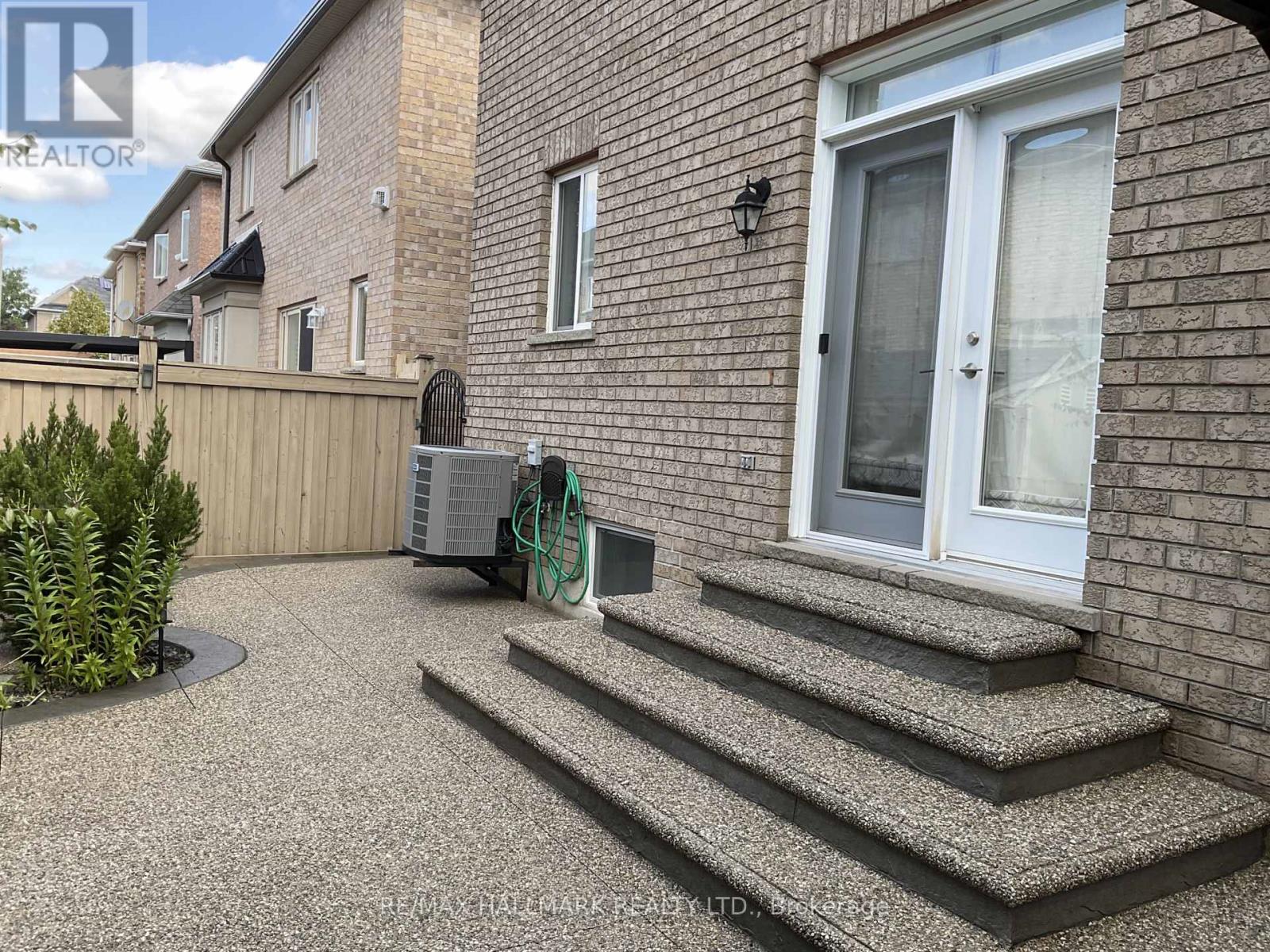 4689 Leanna Heights Road, Burlington, Ontario  L7M 0G3 - Photo 36 - W12801118