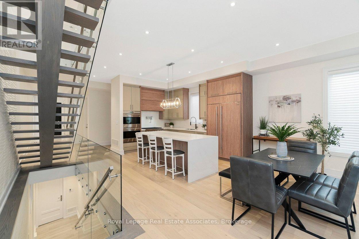 63 Troy Street, Mississauga, Ontario  L5G 1S6 - Photo 13 - W12801156