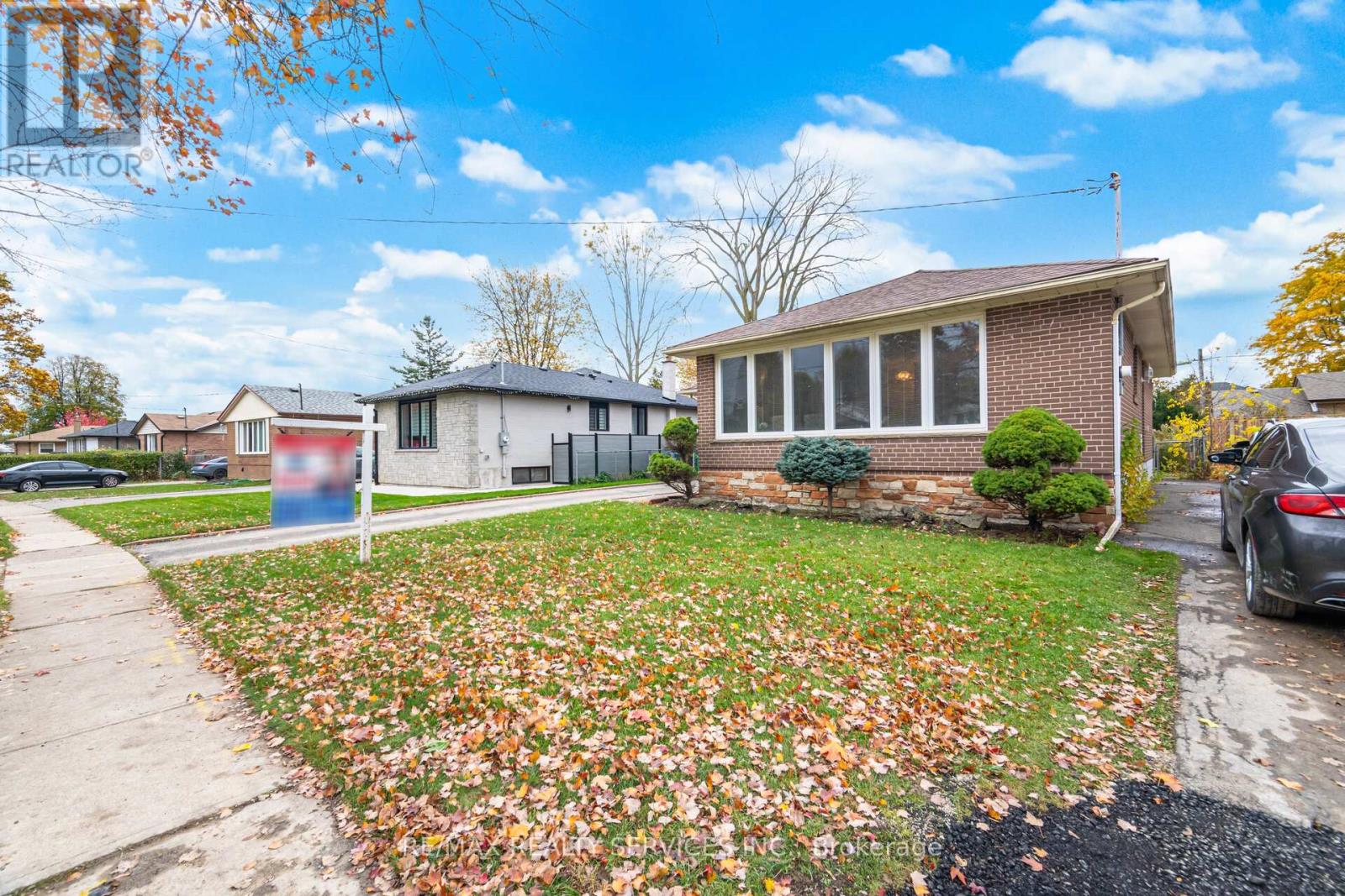 41 Kimbark Drive, Brampton, Ontario  L6X 2A3 - Photo 6 - W12801162