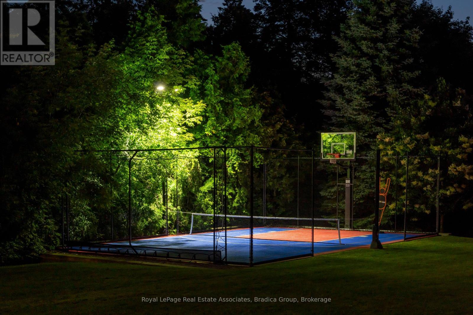 19 Lorraine Gardens, Toronto, Ontario  M9B 4Z5 - Photo 49 - W12801222