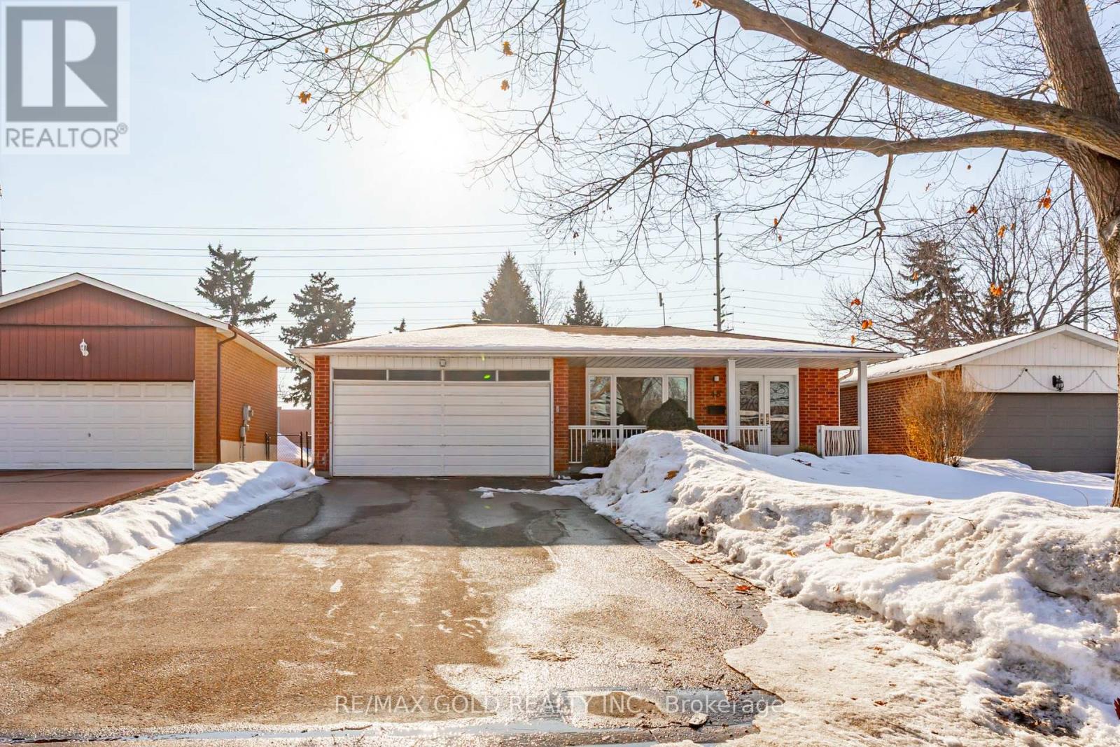 48 MALCOLM CRESCENT, Brampton, Ontario