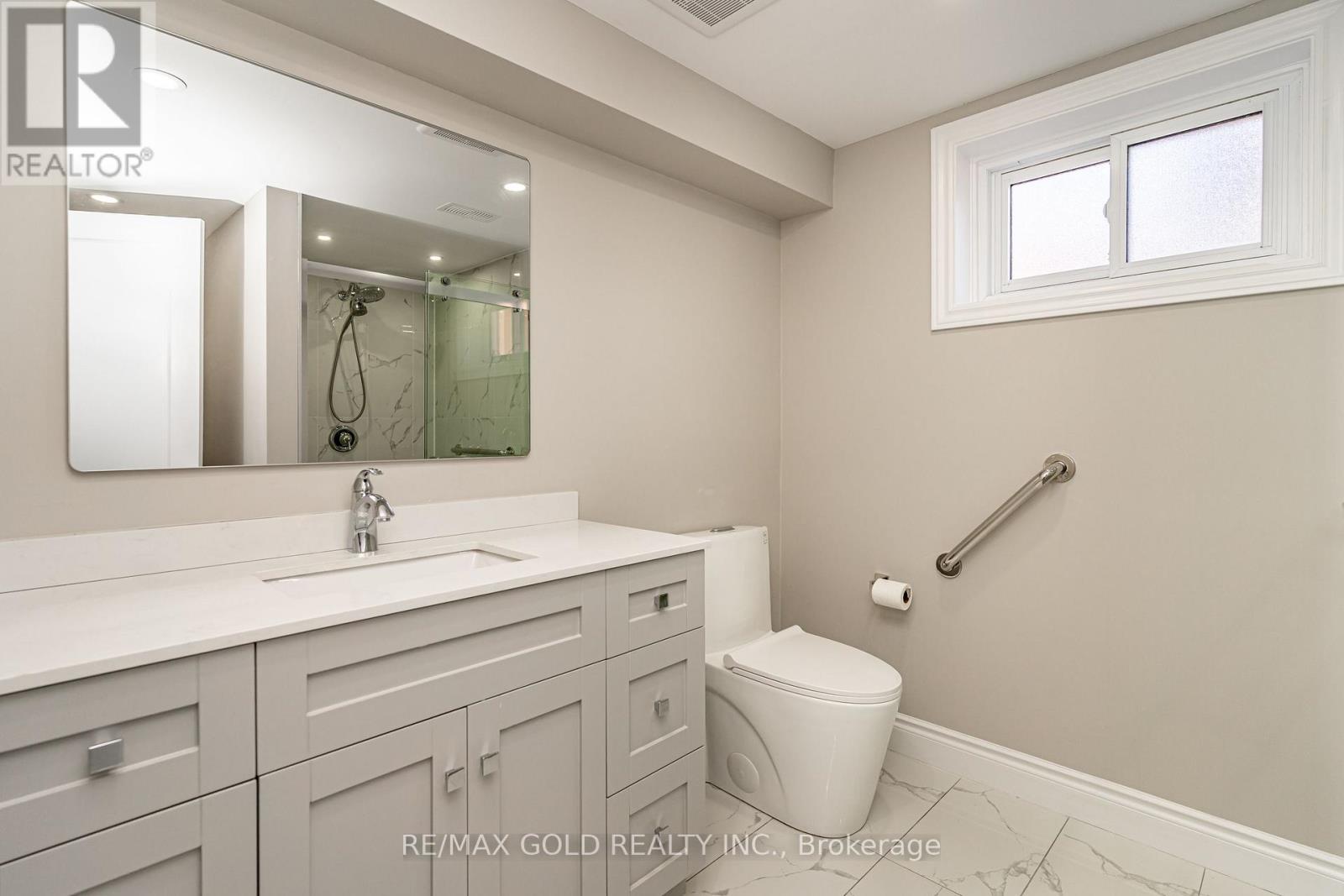 48 Malcolm Crescent, Brampton, Ontario  L6S 3C8 - Photo 36 - W12801234