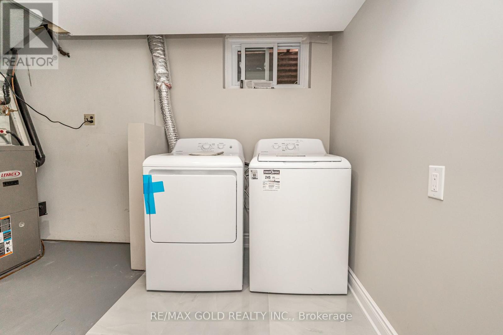 48 Malcolm Crescent, Brampton, Ontario  L6S 3C8 - Photo 43 - W12801234