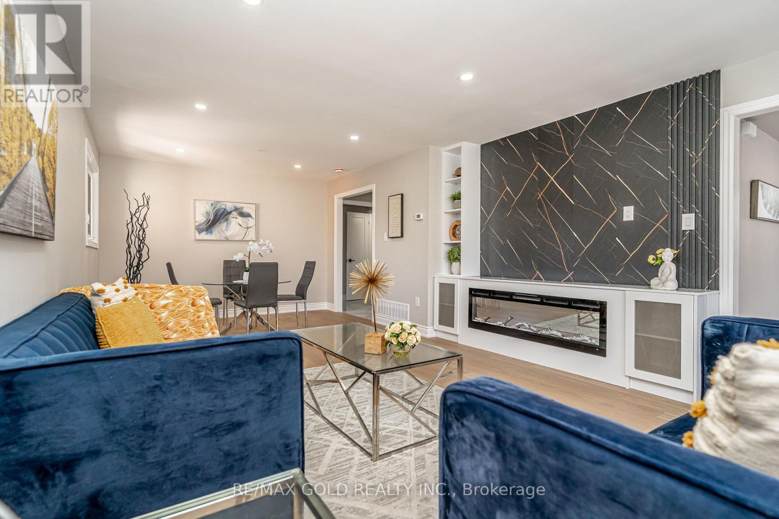 48 Malcolm Crescent, Brampton, Ontario  L6S 3C8 - Photo 9 - W12801234