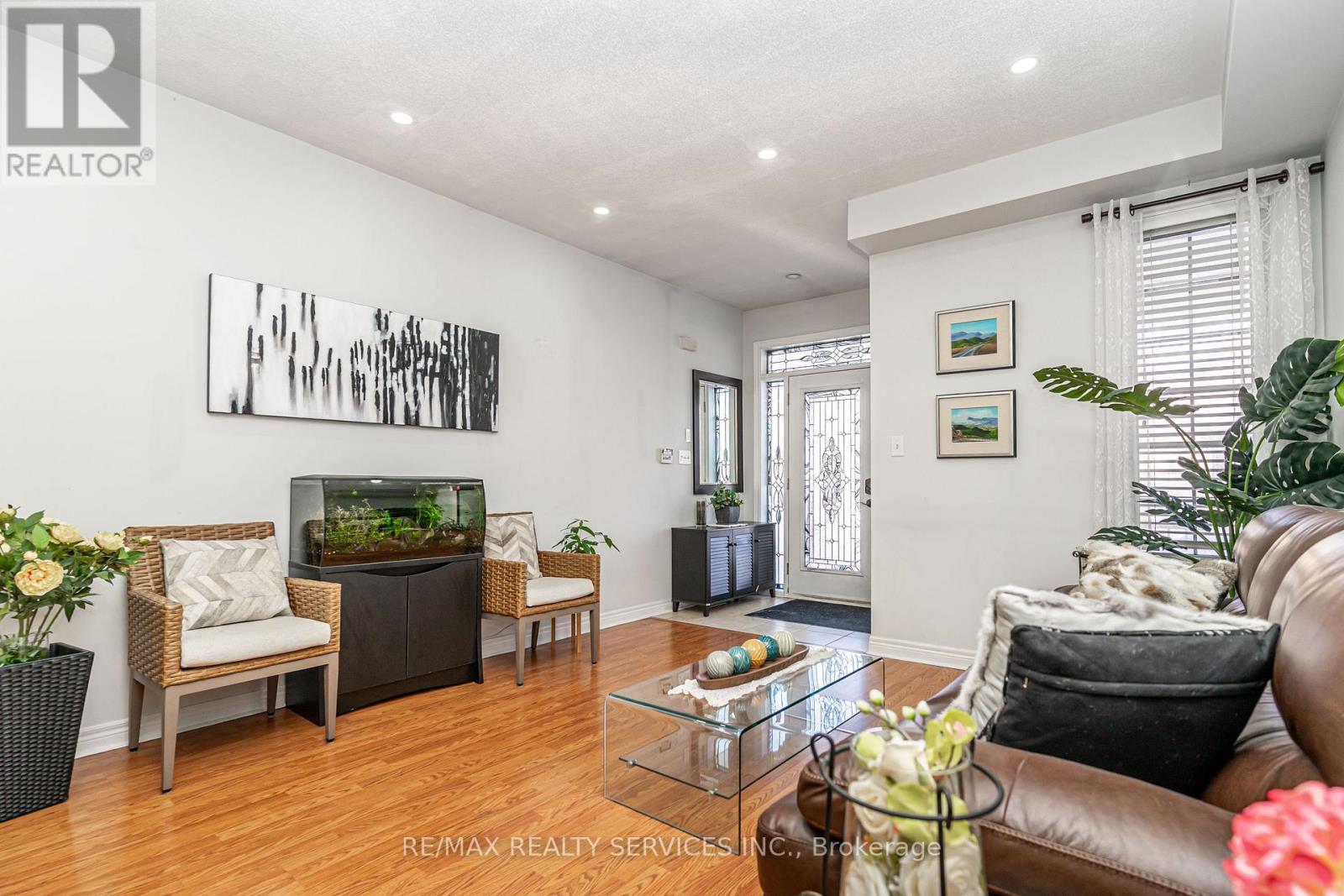 88 Sled Dog Road, Brampton, Ontario  L6R 0J4 - Photo 6 - W12801252