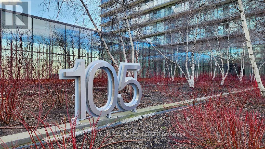 812 - 105 The Queensway, Toronto, Ontario  M6S 5B5 - Photo 2 - W12801256