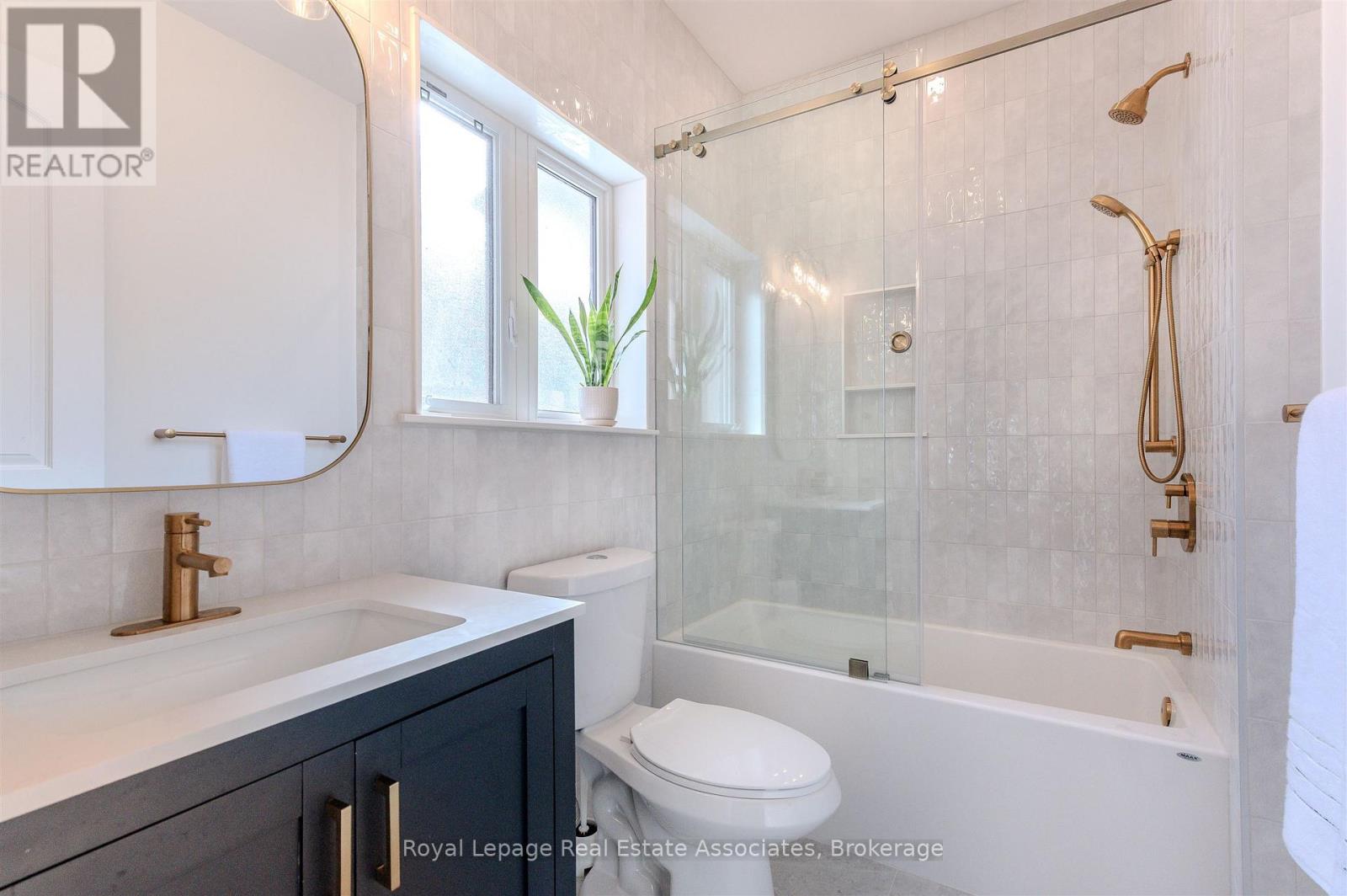 1456 Glenburnie Road, Mississauga, Ontario  L5G 3C8 - Photo 24 - W12801284