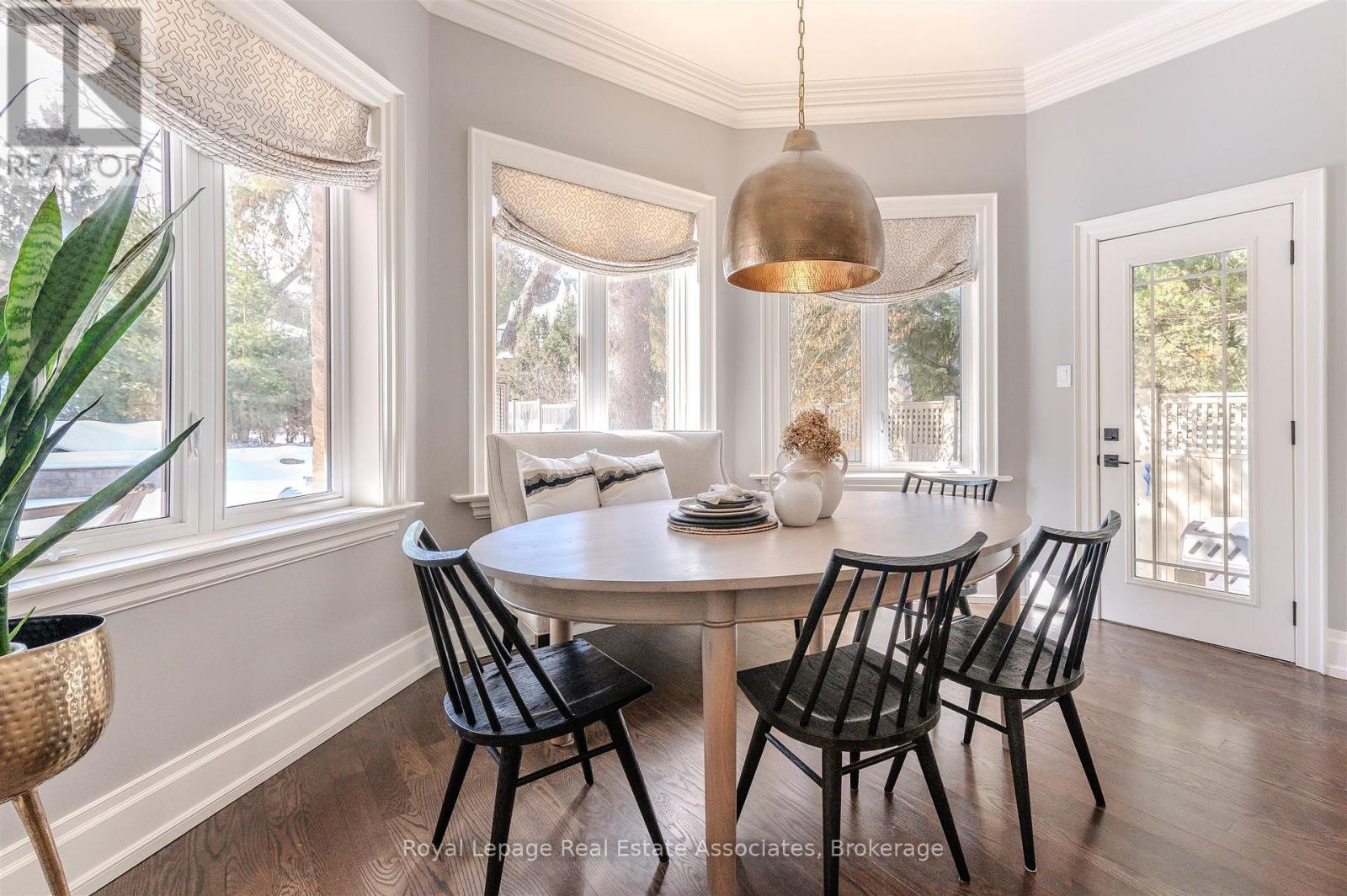 1456 Glenburnie Road, Mississauga, Ontario  L5G 3C8 - Photo 9 - W12801284