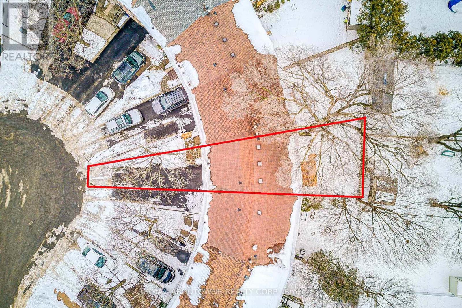 100 OAKDALE DRIVE, Oakville, Ontario