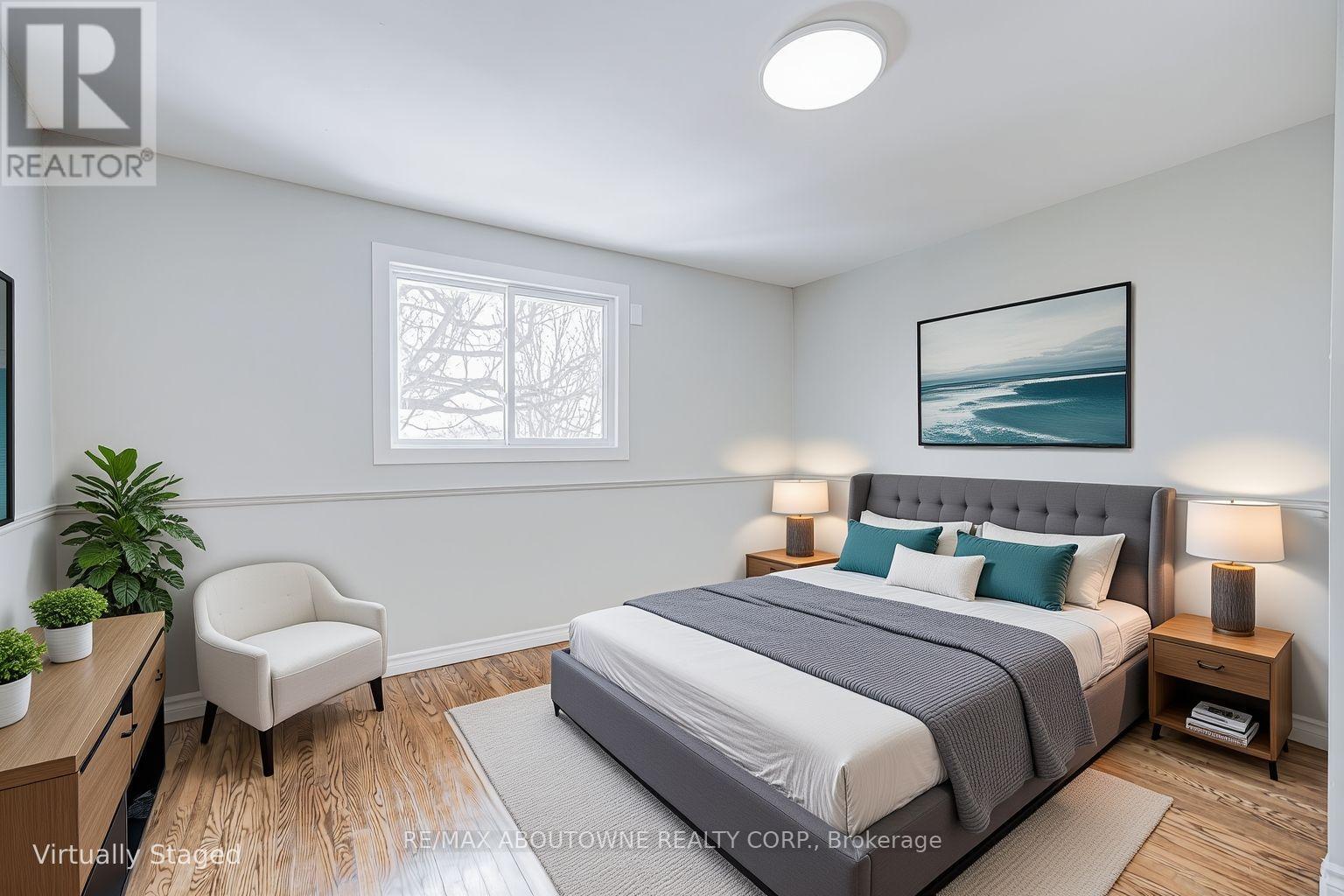 100 Oakdale Drive, Oakville, Ontario  L6H 1J3 - Photo 11 - W12801364