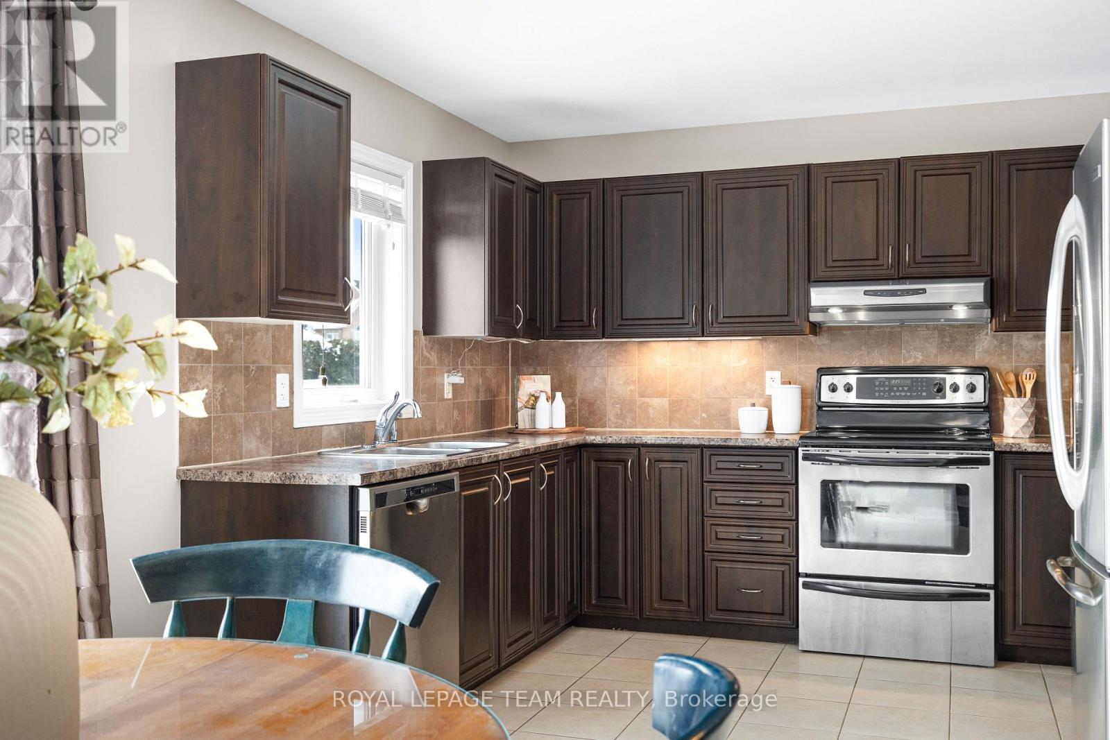 228 Branthaven Street, Ottawa, Ontario  K4A 0H6 - Photo 19 - X12796474