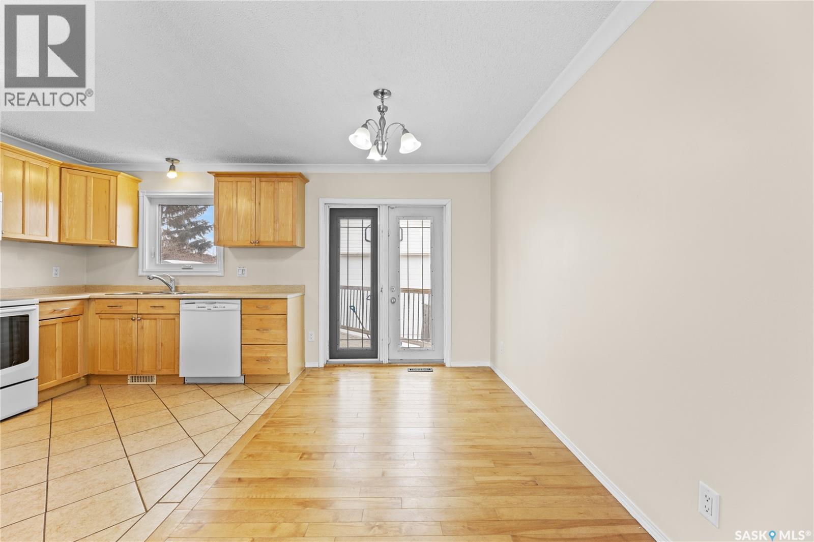 3618 Fairlight Drive, Saskatoon, Saskatchewan  S7M 4L7 - Photo 8 - SK028829