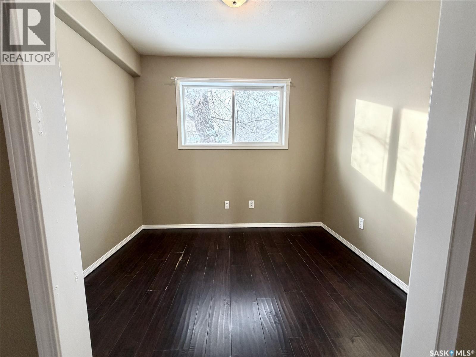 328 Q Avenue S, Saskatoon, Saskatchewan  S7M 2Y3 - Photo 10 - SK028804