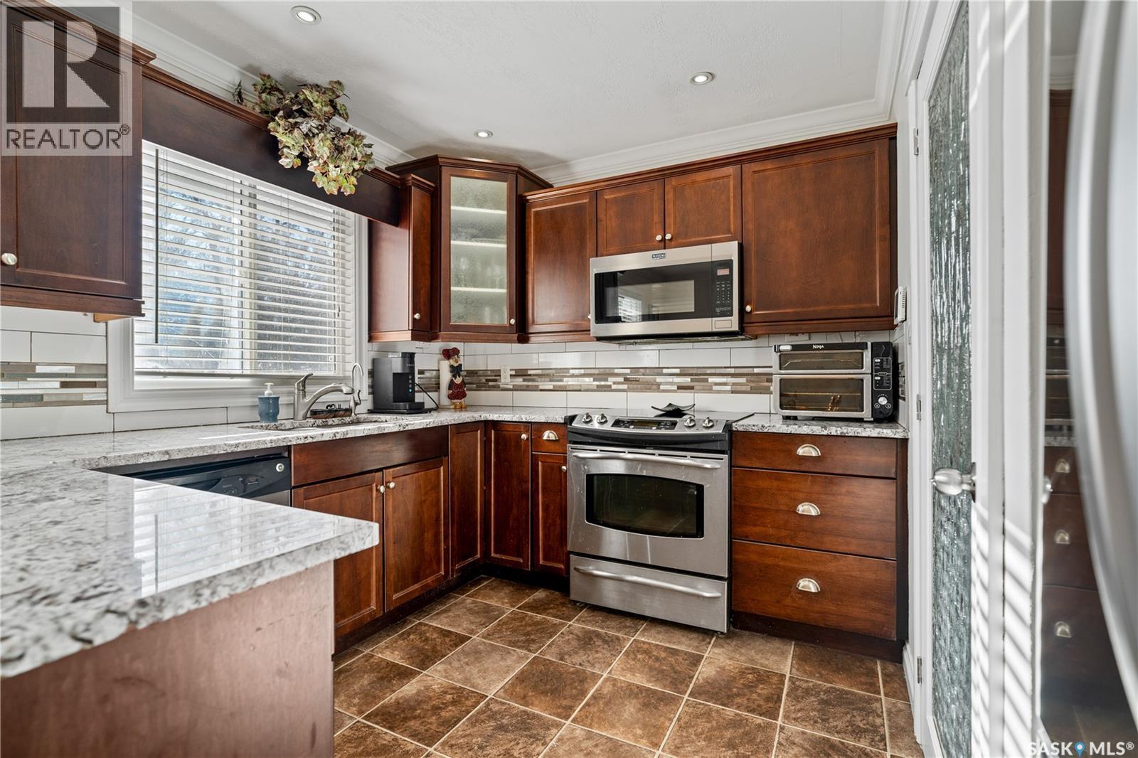 5024 1st Avenue, Regina, Saskatchewan  S4T 0A5 - Photo 7 - SK028643