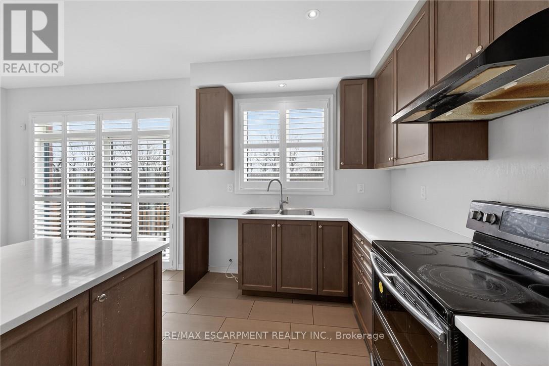 17 Larry Crescent, Haldimand, Ontario  N3W 0B2 - Photo 13 - X12801018