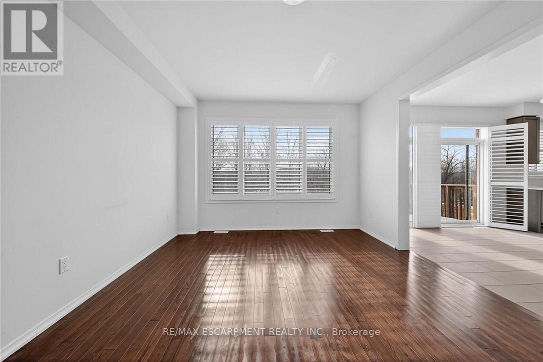 17 Larry Crescent, Haldimand, Ontario  N3W 0B2 - Photo 24 - X12801018