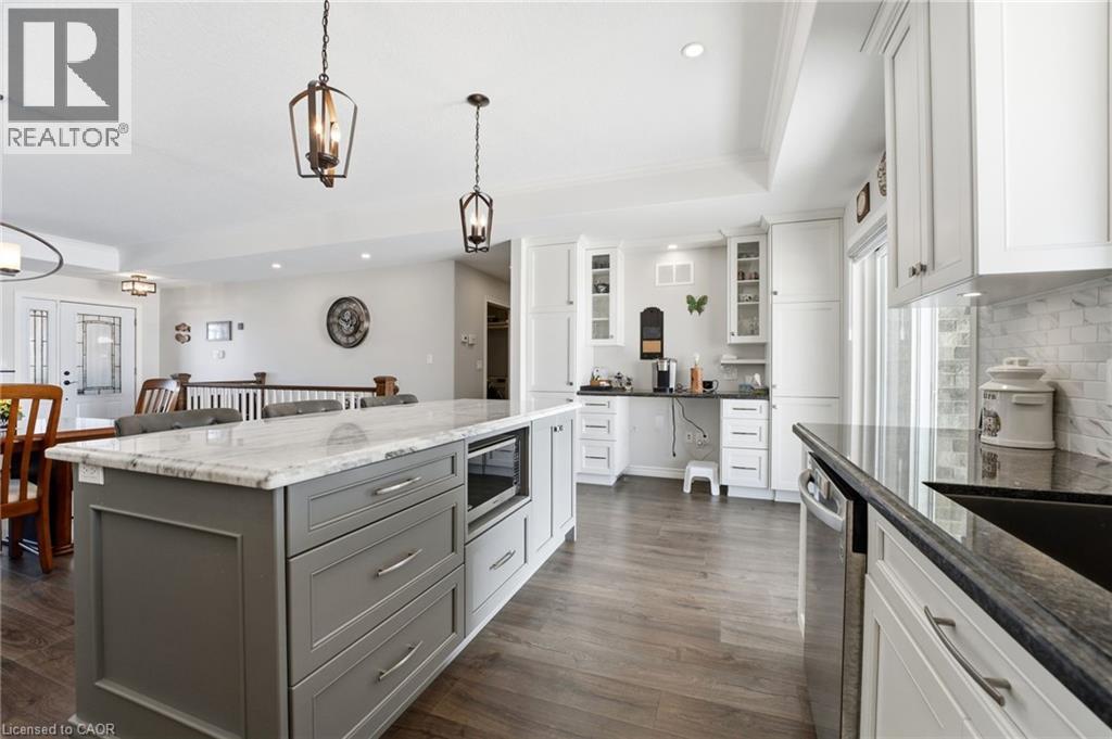 210 Krotz Street W, Listowel, Ontario  N4W 0E1 - Photo 4 - 40805850