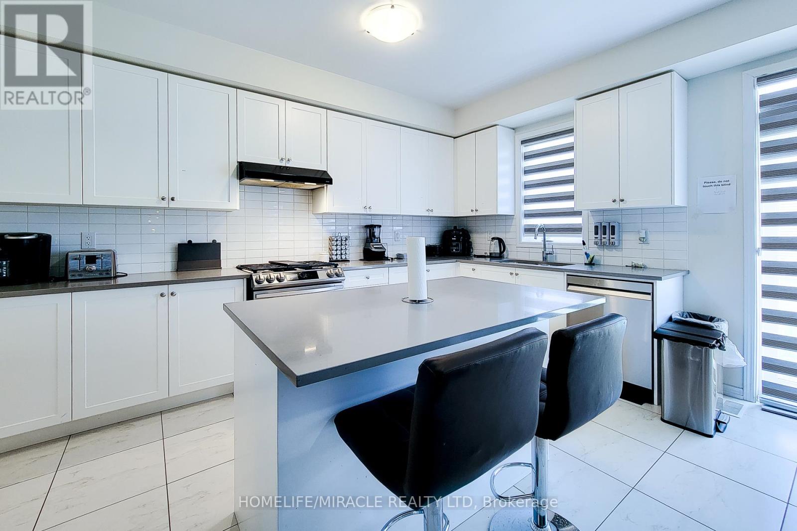 11 Seanesy Drive, Thorold, Ontario  L3B 0G1 - Photo 11 - X12801052