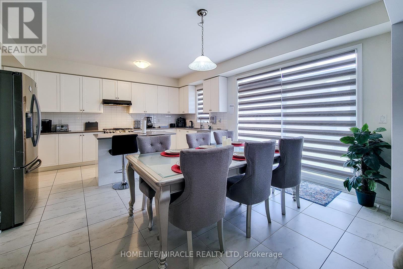 11 Seanesy Drive, Thorold, Ontario  L3B 0G1 - Photo 9 - X12801052