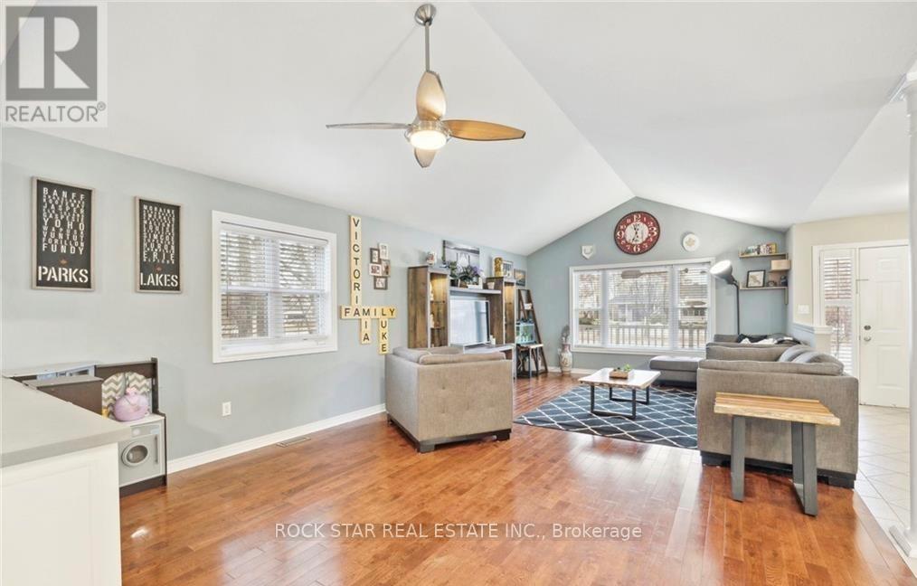 996 Beach Boulevard, Hamilton, Ontario  L8H 6Z4 - Photo 7 - X12801082