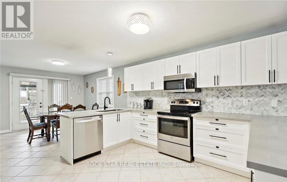 996 Beach Boulevard, Hamilton, Ontario  L8H 6Z4 - Photo 8 - X12801082