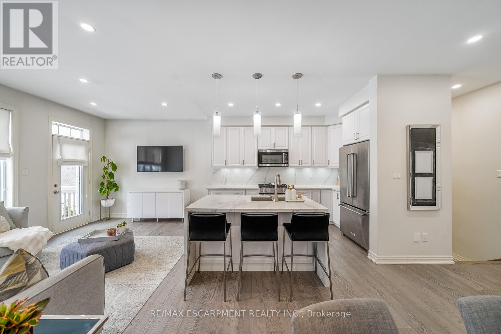 315 Humphrey Street, Hamilton, Ontario  L8B 1X4 - Photo 15 - X12801164