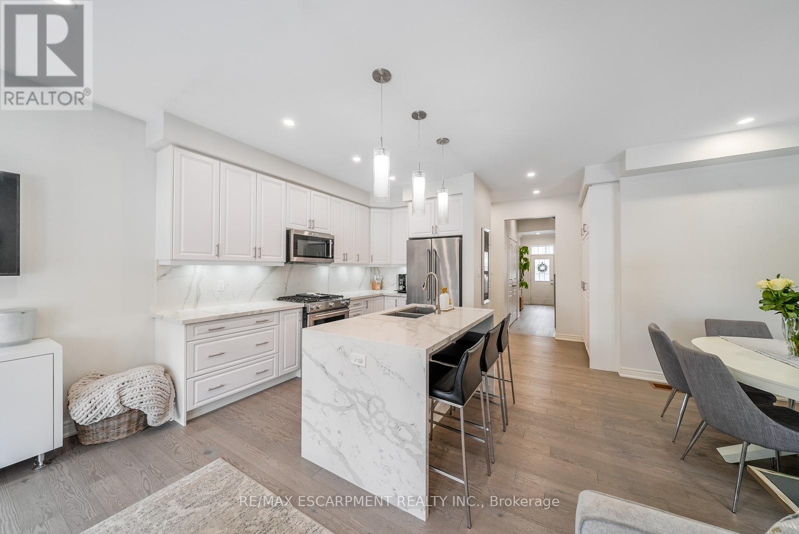 315 Humphrey Street, Hamilton, Ontario  L8B 1X4 - Photo 17 - X12801164