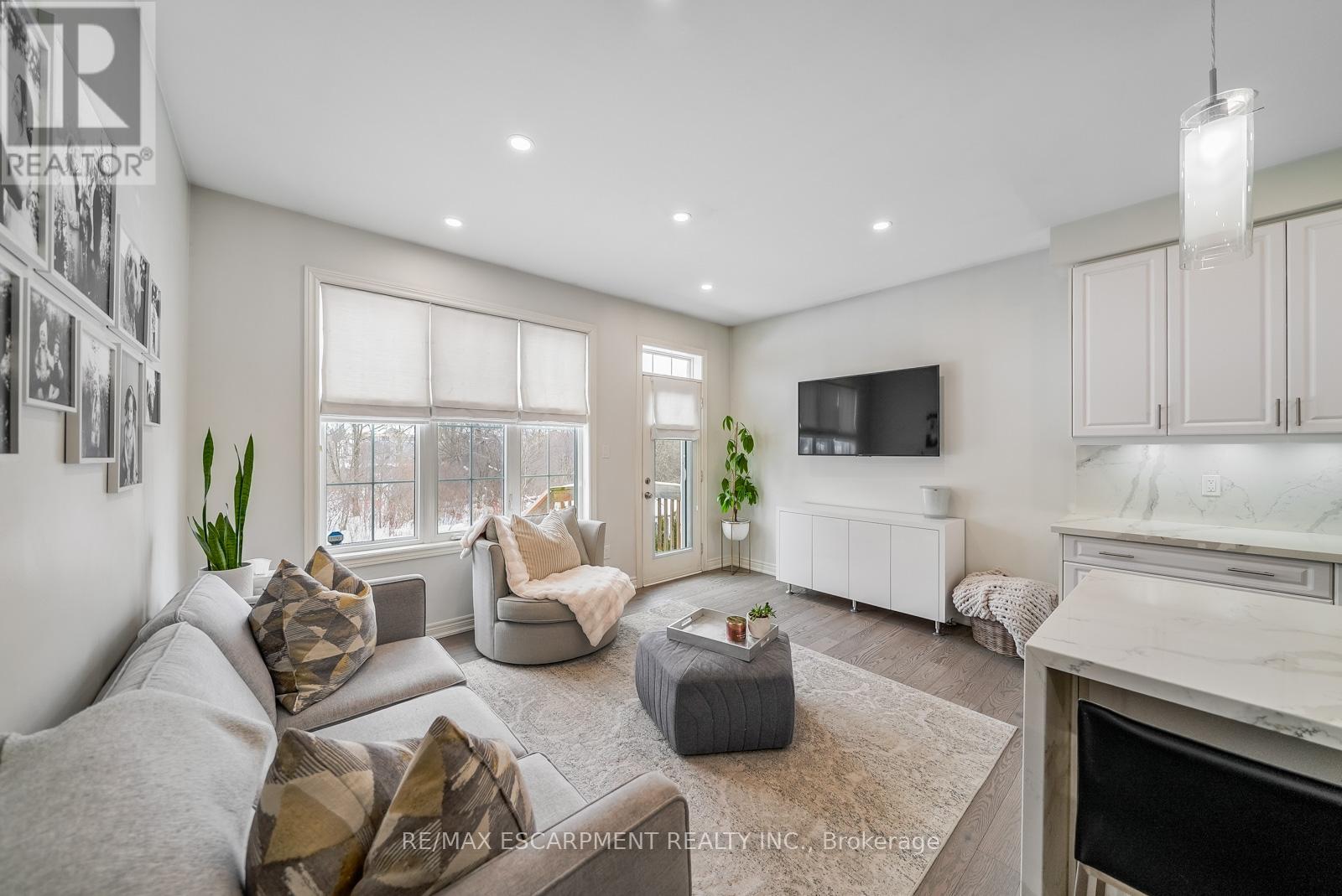 315 Humphrey Street, Hamilton, Ontario  L8B 1X4 - Photo 21 - X12801164