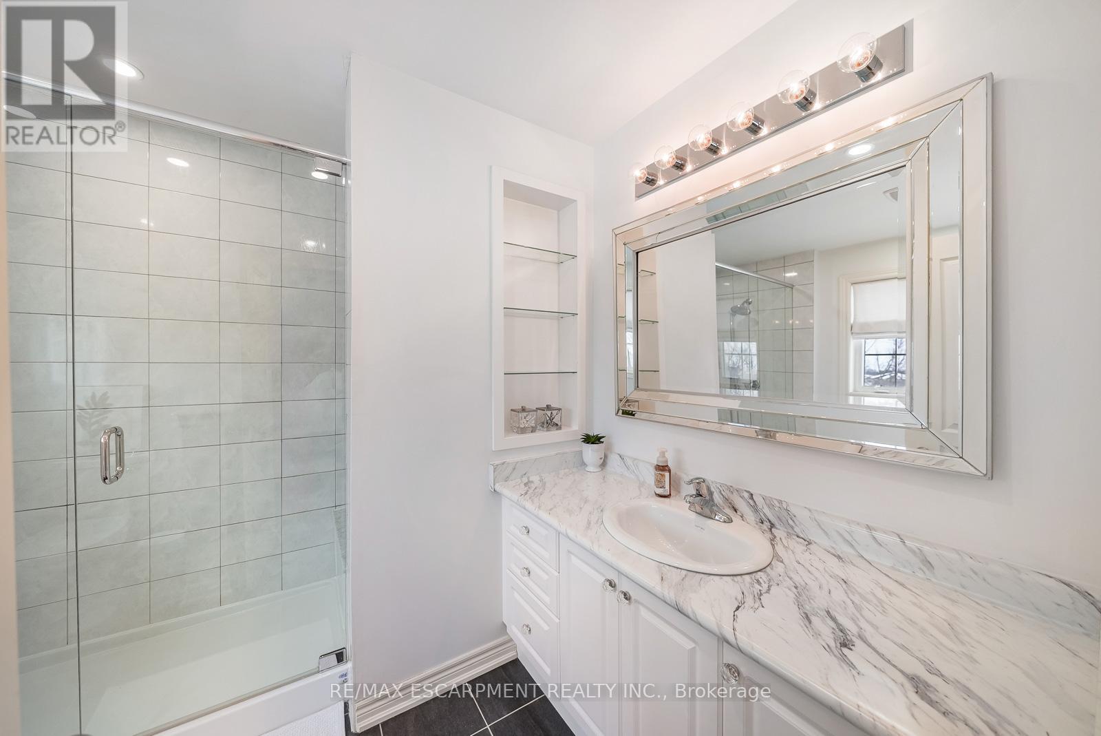 315 Humphrey Street, Hamilton, Ontario  L8B 1X4 - Photo 27 - X12801164