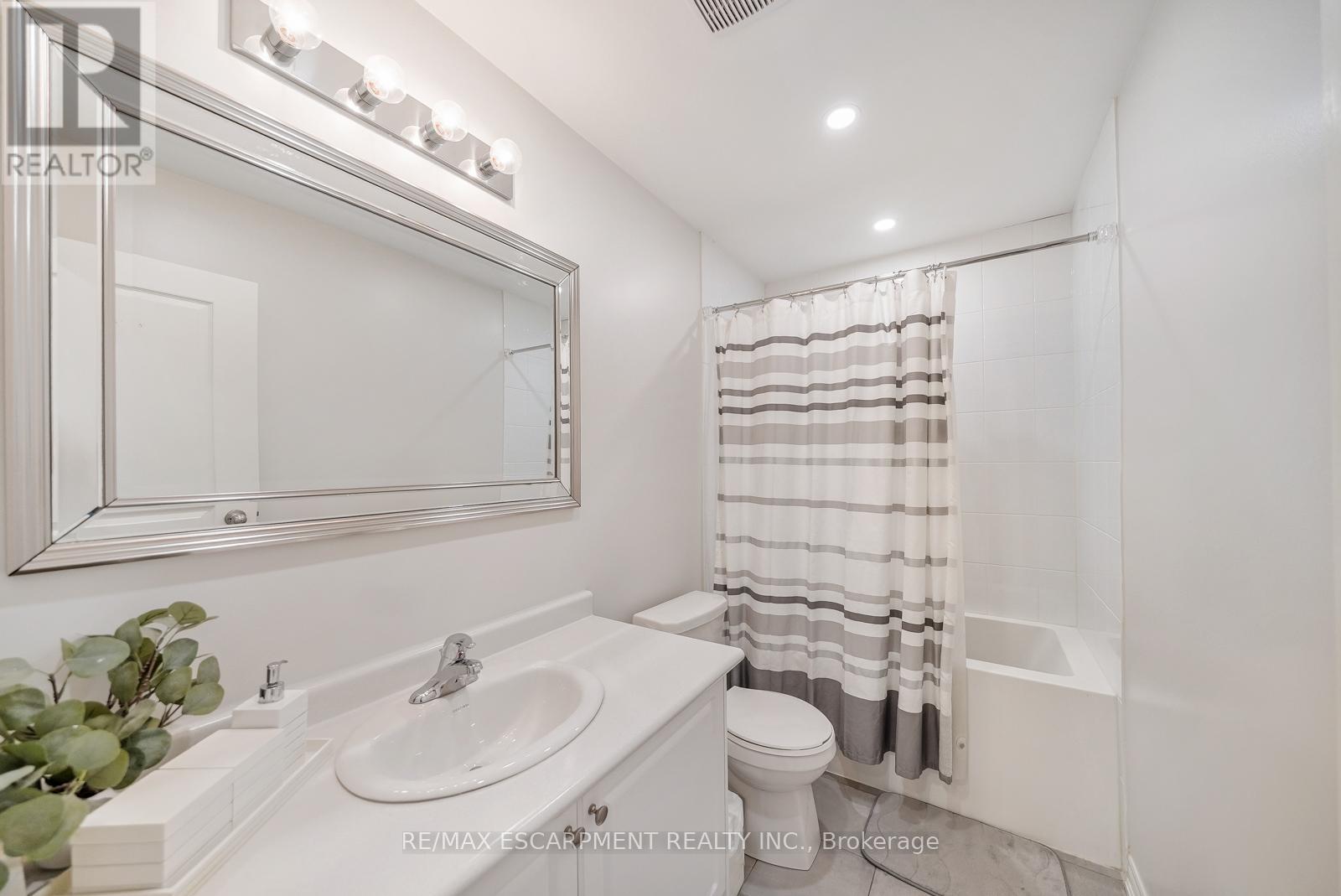 315 Humphrey Street, Hamilton, Ontario  L8B 1X4 - Photo 35 - X12801164