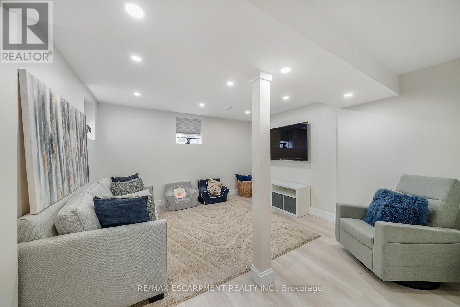 315 Humphrey Street, Hamilton, Ontario  L8B 1X4 - Photo 39 - X12801164