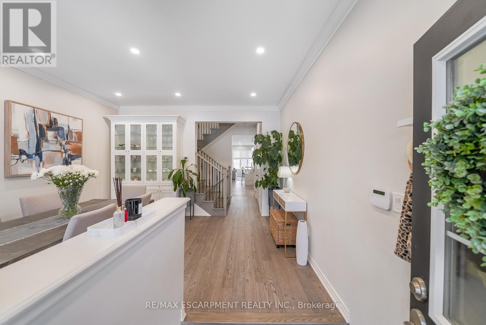 315 Humphrey Street, Hamilton, Ontario  L8B 1X4 - Photo 6 - X12801164