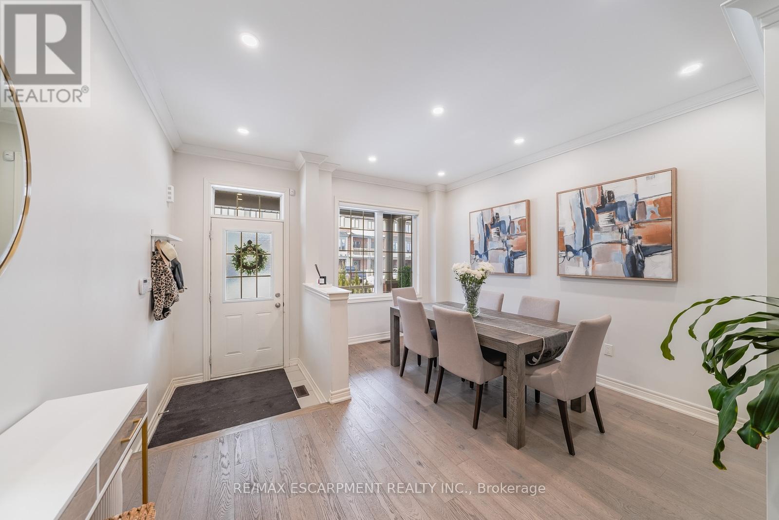 315 Humphrey Street, Hamilton, Ontario  L8B 1X4 - Photo 8 - X12801164