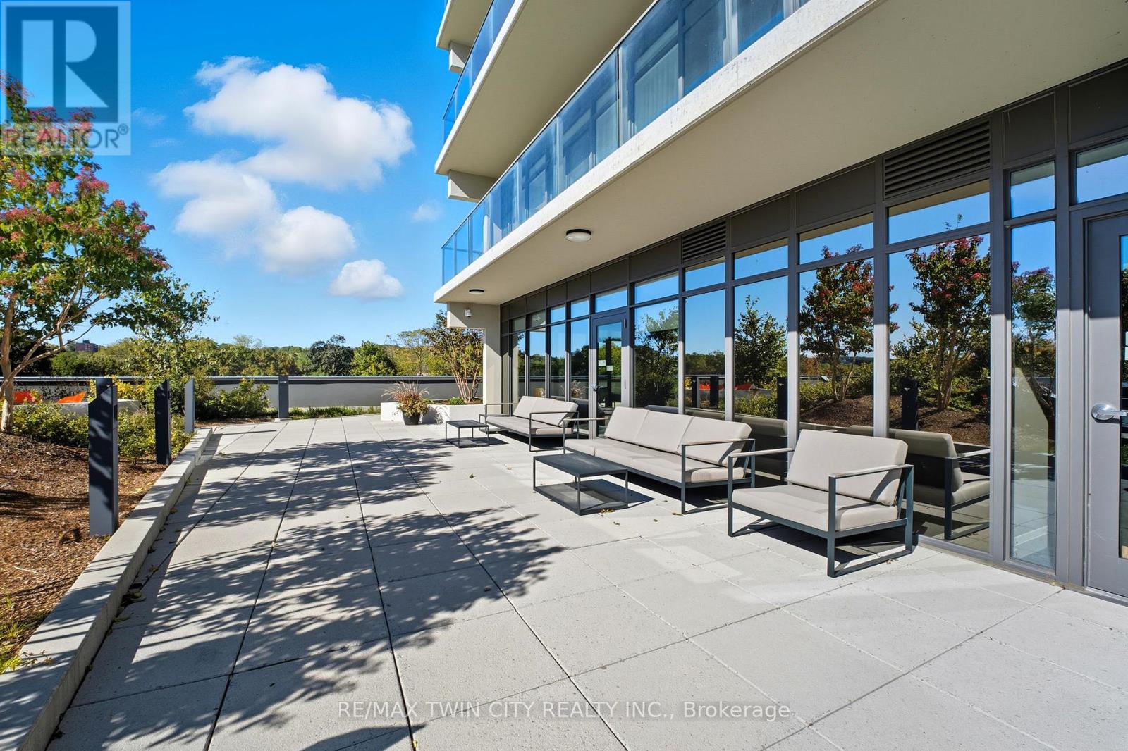 1410 - 15 Glebe Street, Cambridge, Ontario  N1S 0C3 - Photo 28 - X12801166