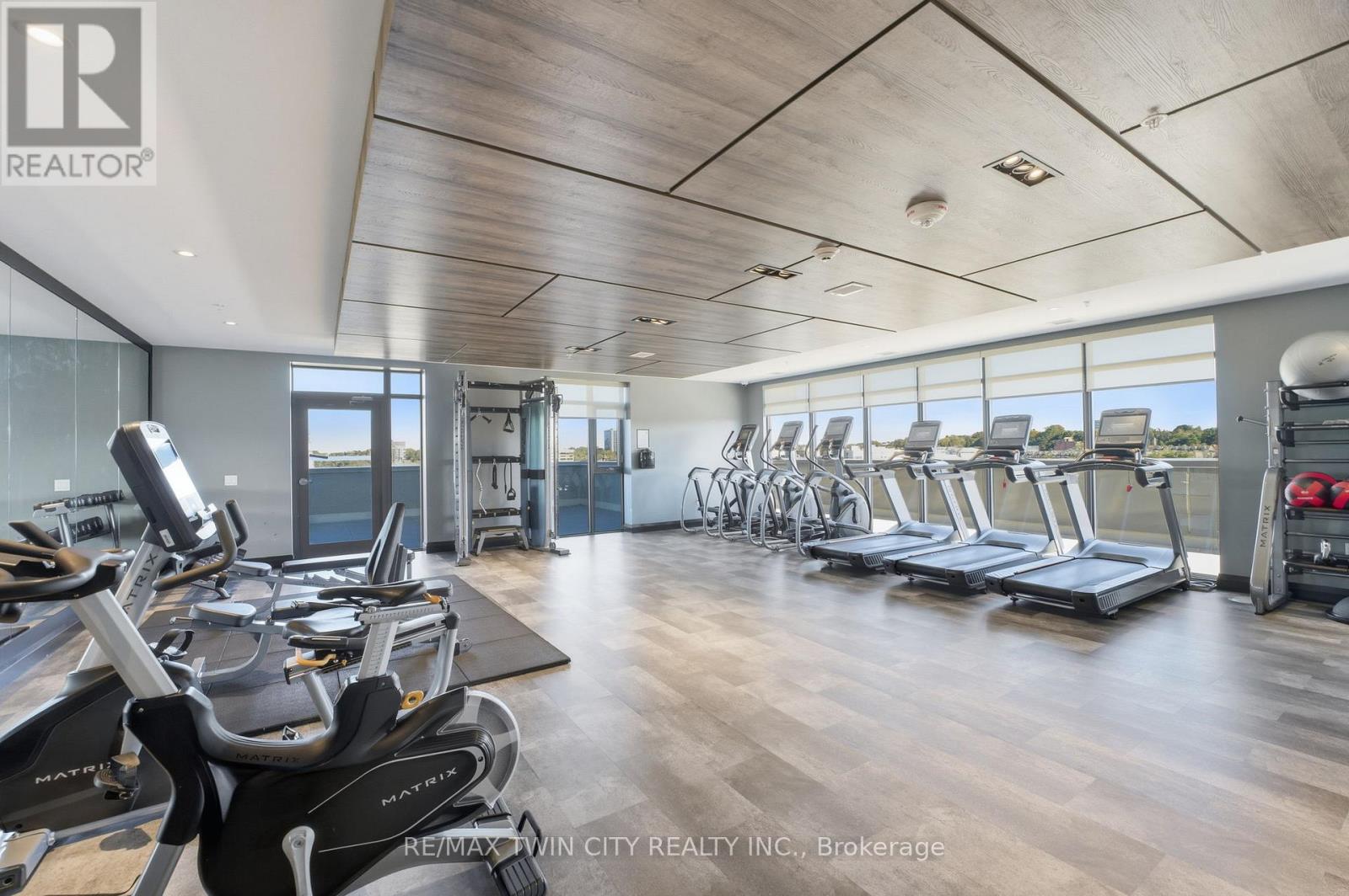 1410 - 15 Glebe Street, Cambridge, Ontario  N1S 0C3 - Photo 37 - X12801166