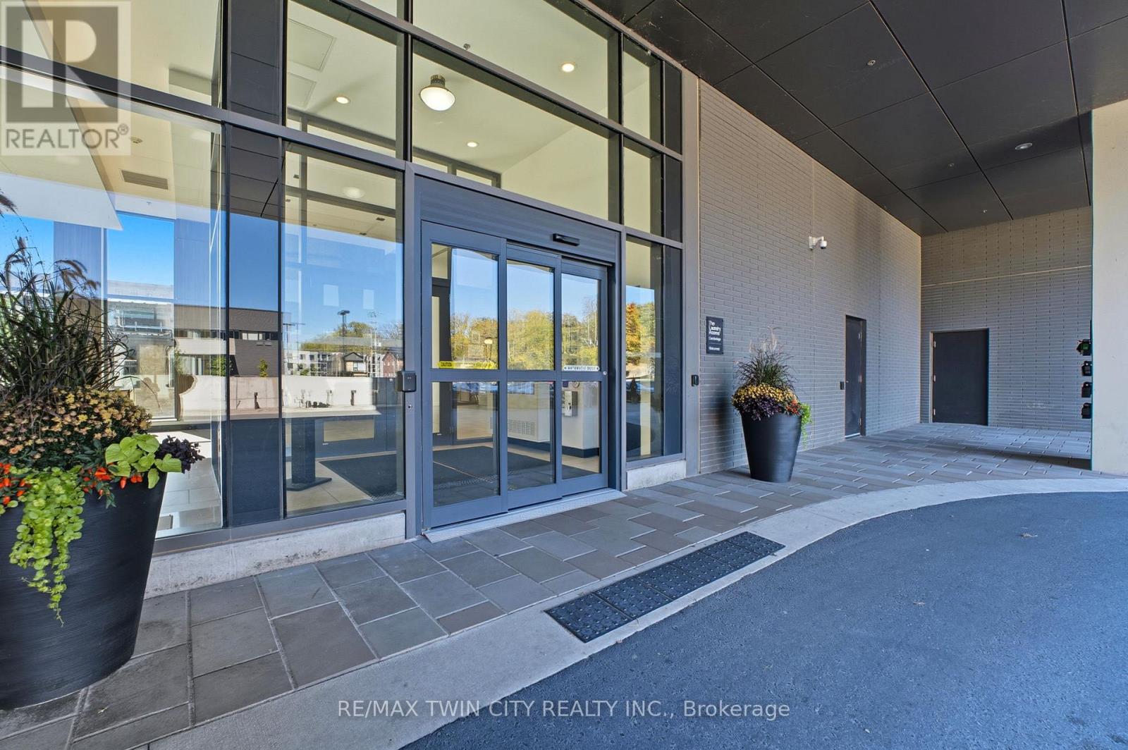 1410 - 15 Glebe Street, Cambridge, Ontario  N1S 0C3 - Photo 40 - X12801166