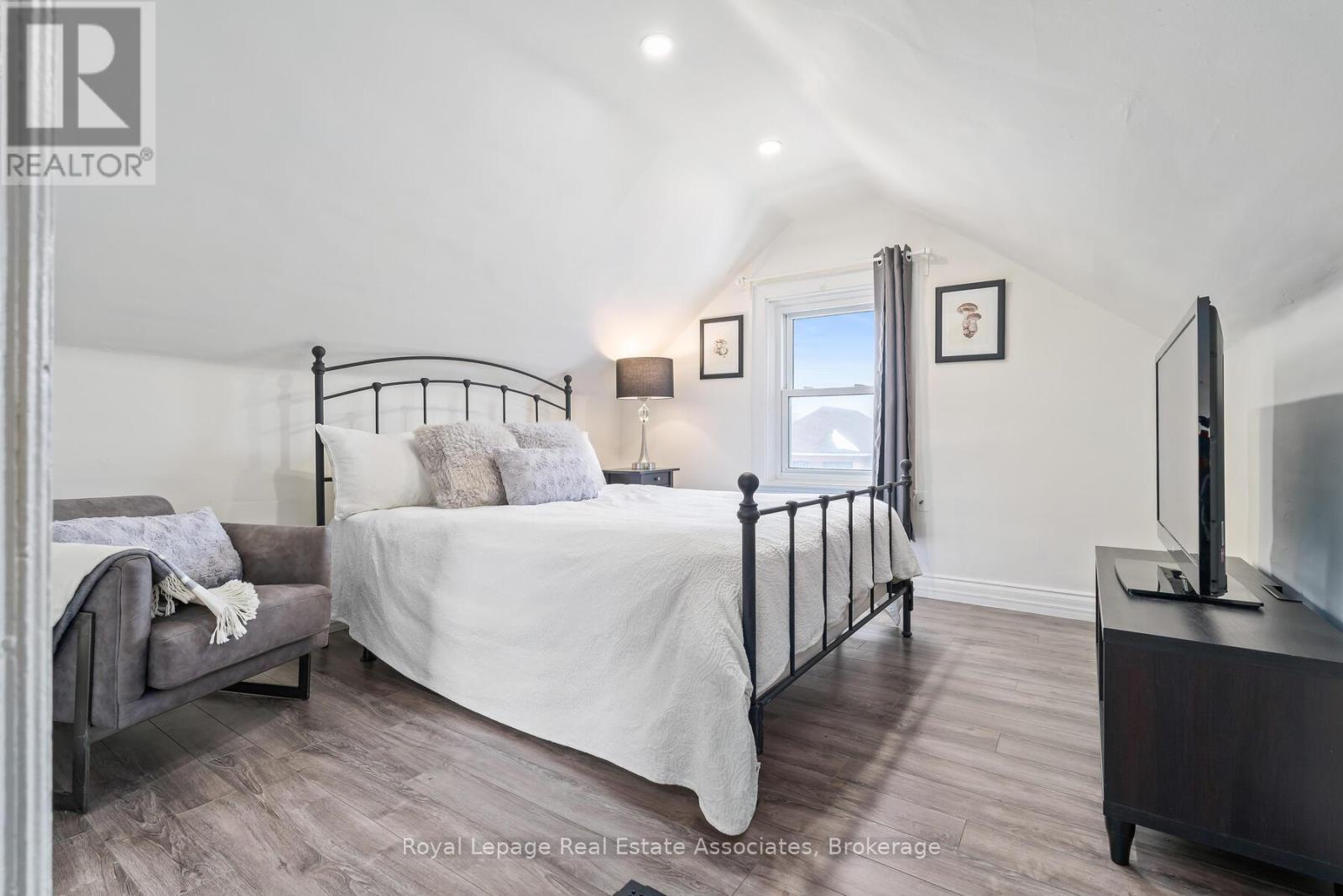 88 Graham Avenue N, Hamilton, Ontario  L8H 4J9 - Photo 20 - X12801304