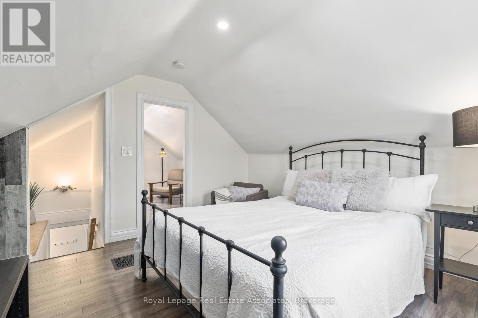 88 Graham Avenue N, Hamilton, Ontario  L8H 4J9 - Photo 22 - X12801304