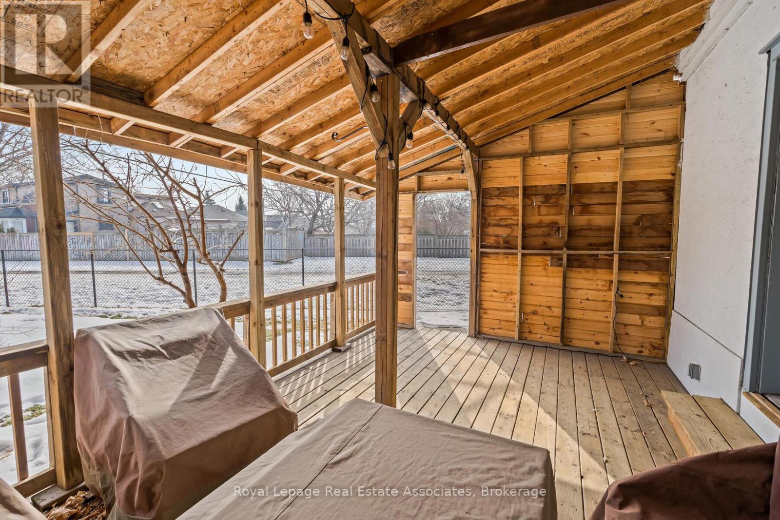 88 Graham Avenue N, Hamilton, Ontario  L8H 4J9 - Photo 26 - X12801304