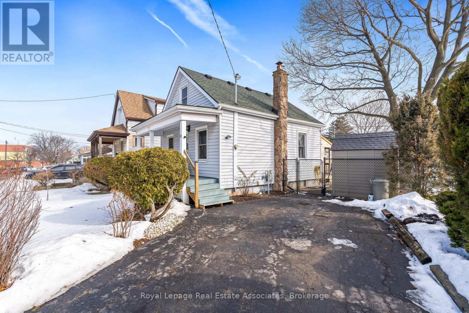 88 Graham Avenue N, Hamilton, Ontario  L8H 4J9 - Photo 4 - X12801304