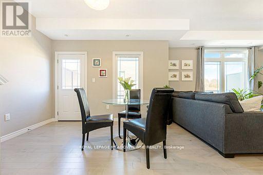 7 - 107 Westra Drive, Guelph, Ontario  N1K 0A5 - Photo 15 - X12801350