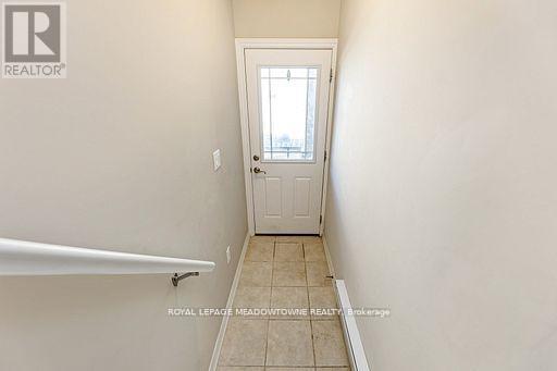 7 - 107 Westra Drive, Guelph, Ontario  N1K 0A5 - Photo 5 - X12801350