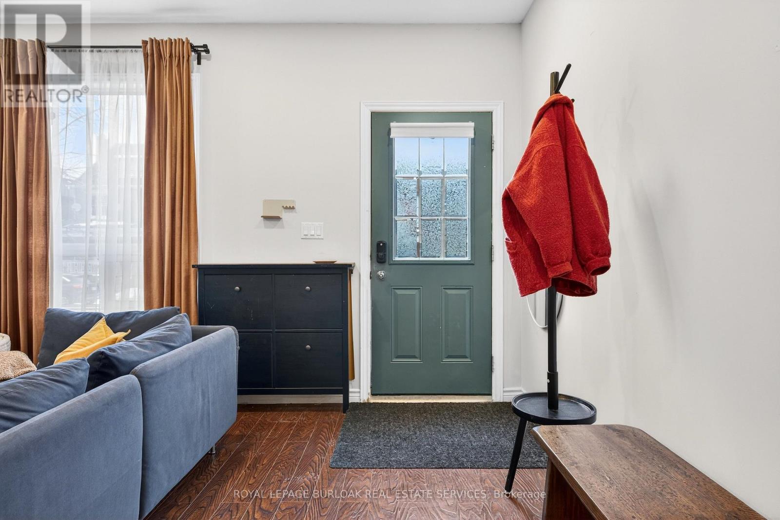 792 Cannon Street E, Hamilton, Ontario  L8L 2H2 - Photo 3 - X12801370