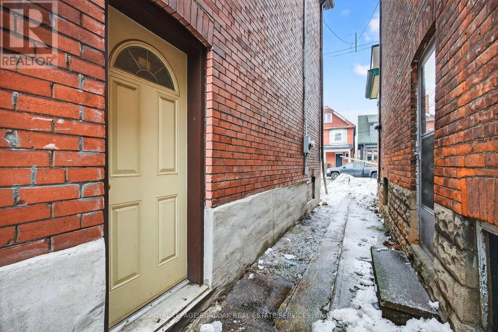 792 Cannon Street E, Hamilton, Ontario  L8L 2H2 - Photo 32 - X12801370