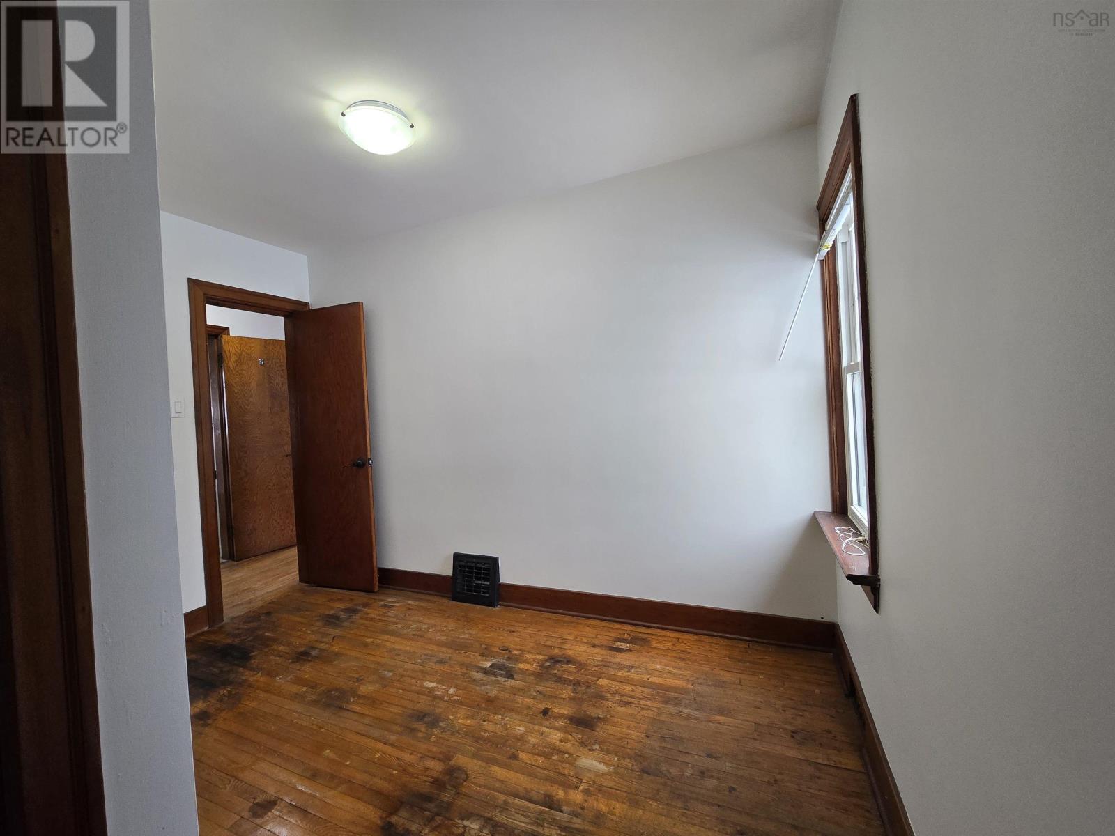 2 George Street, Truro, Nova Scotia  B2N 3B6 - Photo 11 - 202603024