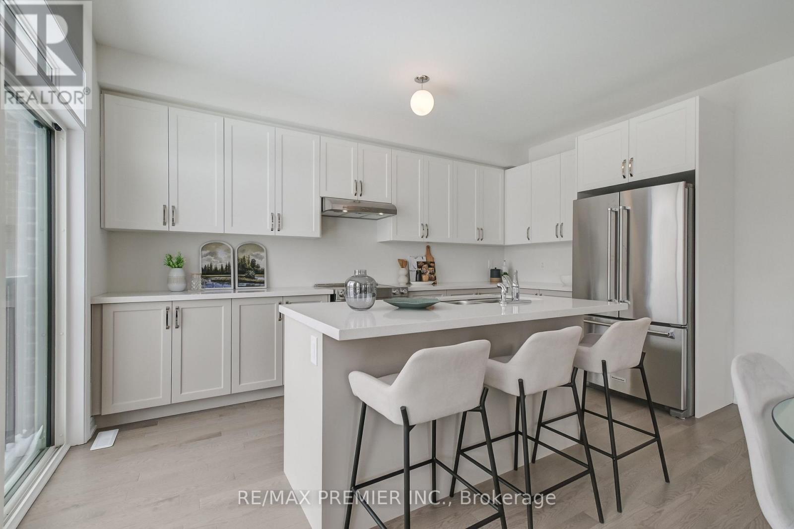 245 Mckean Drive, Whitchurch-Stouffville, Ontario  L4A 0S1 - Photo 20 - N12720644